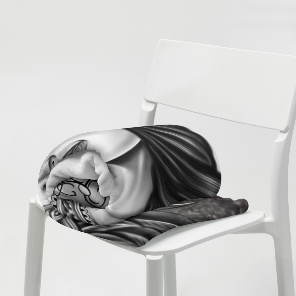 Throw Blanket “Brown Queen”