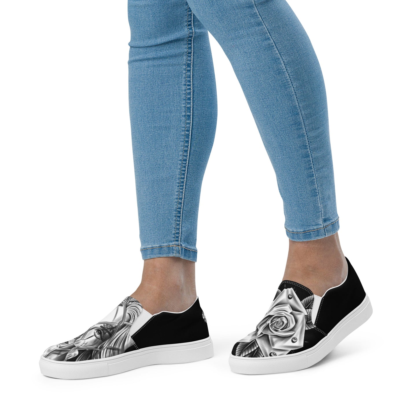 Women’s slip-on canvas shoes