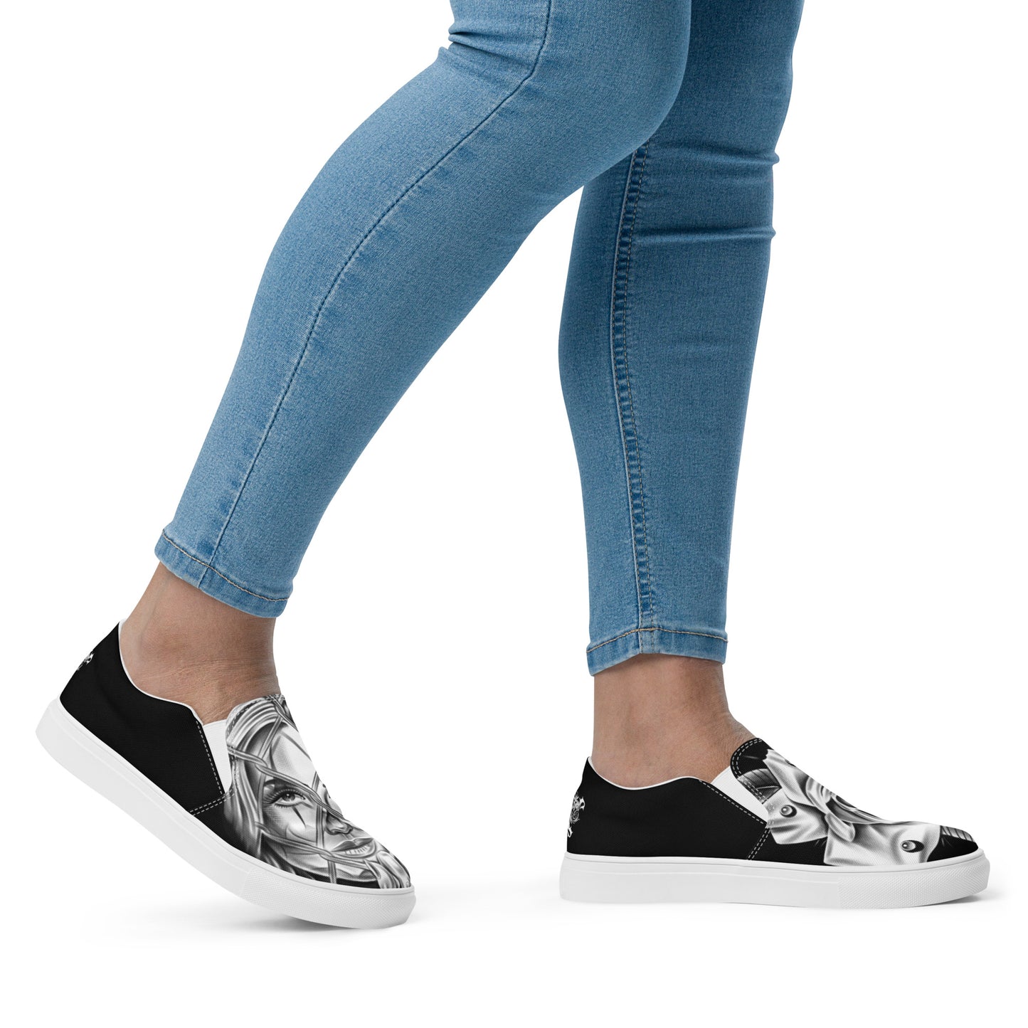 Women’s slip-on canvas shoes